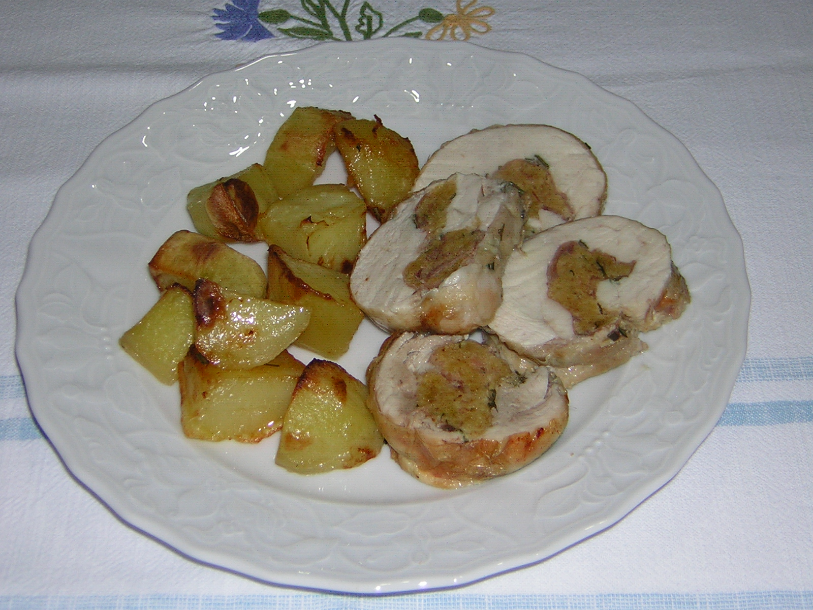 Pollo disossato al forno con patate