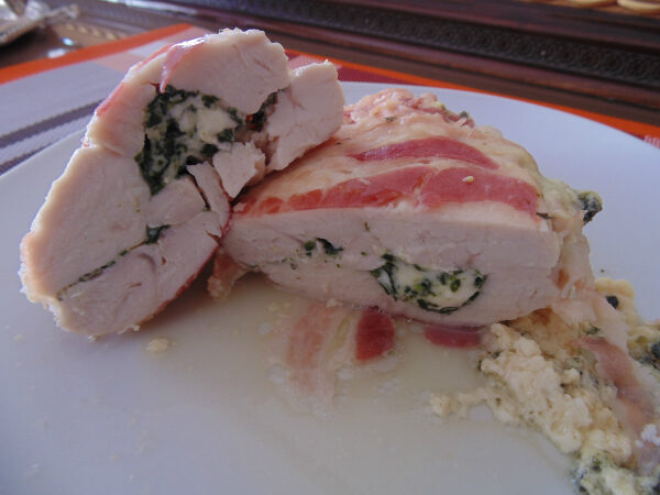 Pollo farcito con erbette e crescenza