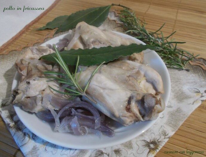Pollo in fricassea