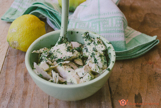 Pollo in salsa verde alla menta e limone