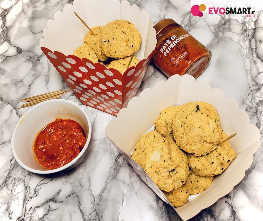 Polpette al cavolfiore con patè di peperoncino convivia