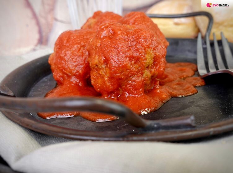 Polpette al sugo come quelle della nonna: morbide e gustose