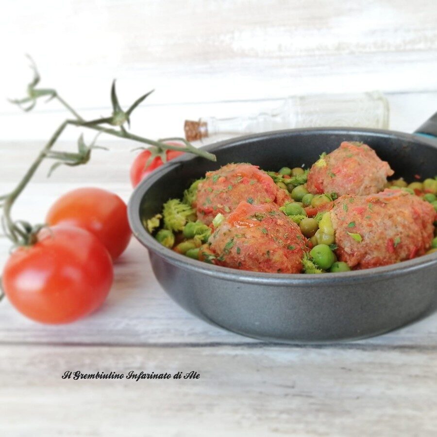 Polpette al sugo con piselli