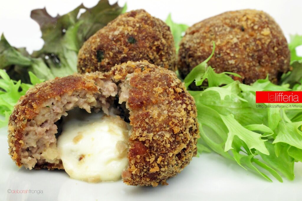 Polpette con cuore filante di mozzarella