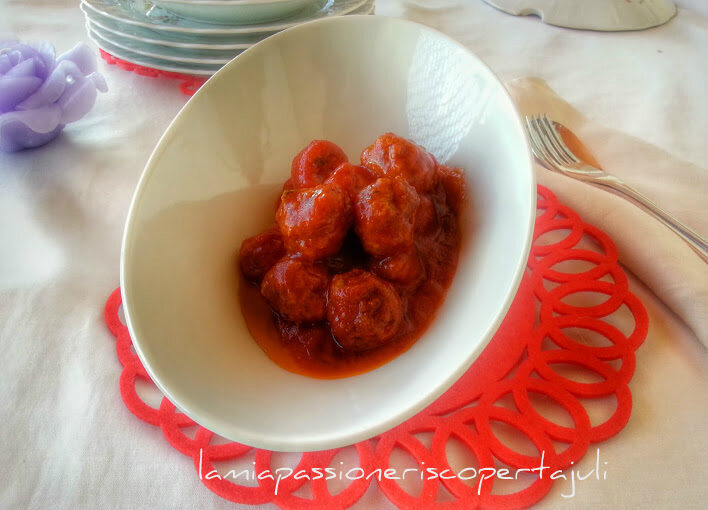 Polpette con salsa di pomodoro