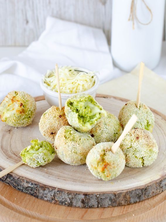 Polpette di broccoli cotte in friggitrice ad aria