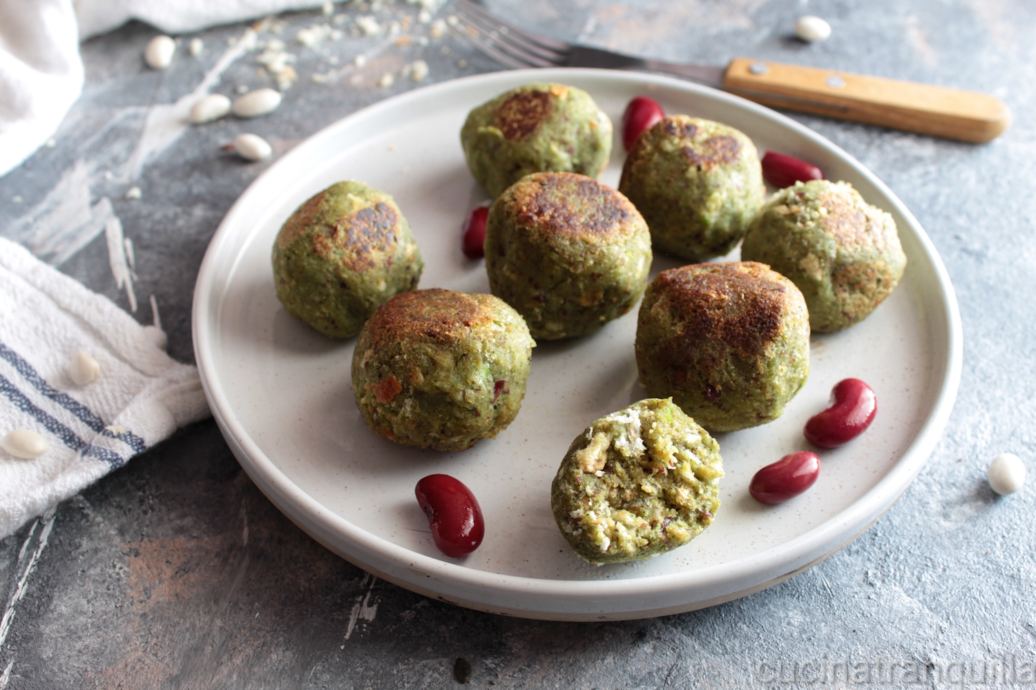 Polpette di broccoli e fagioli rossi