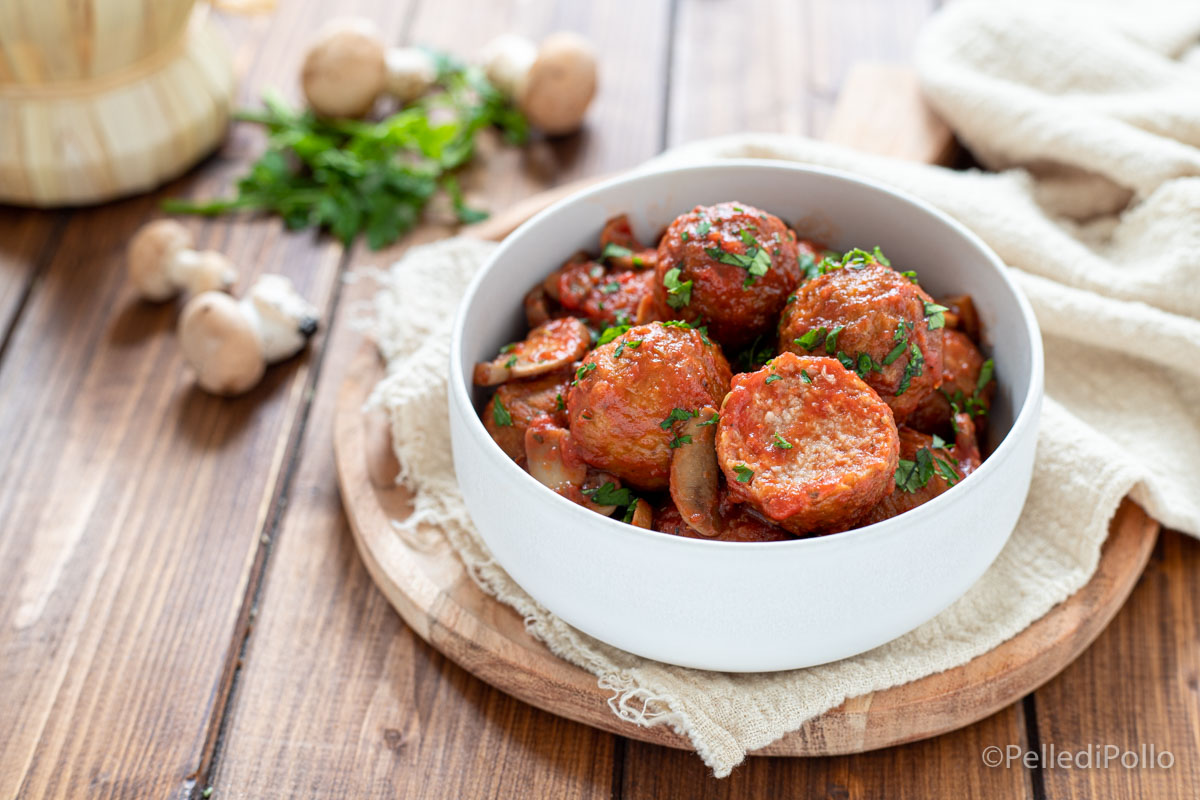 Polpette di carne al sugo di funghi