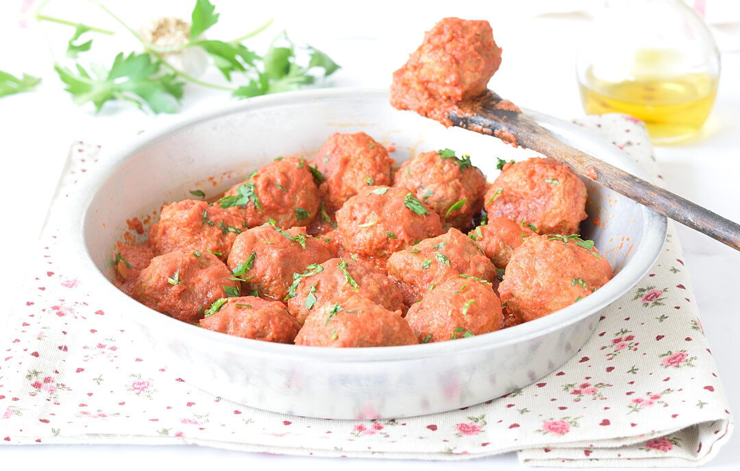 Polpette di carne al sugo morbide e non fritte