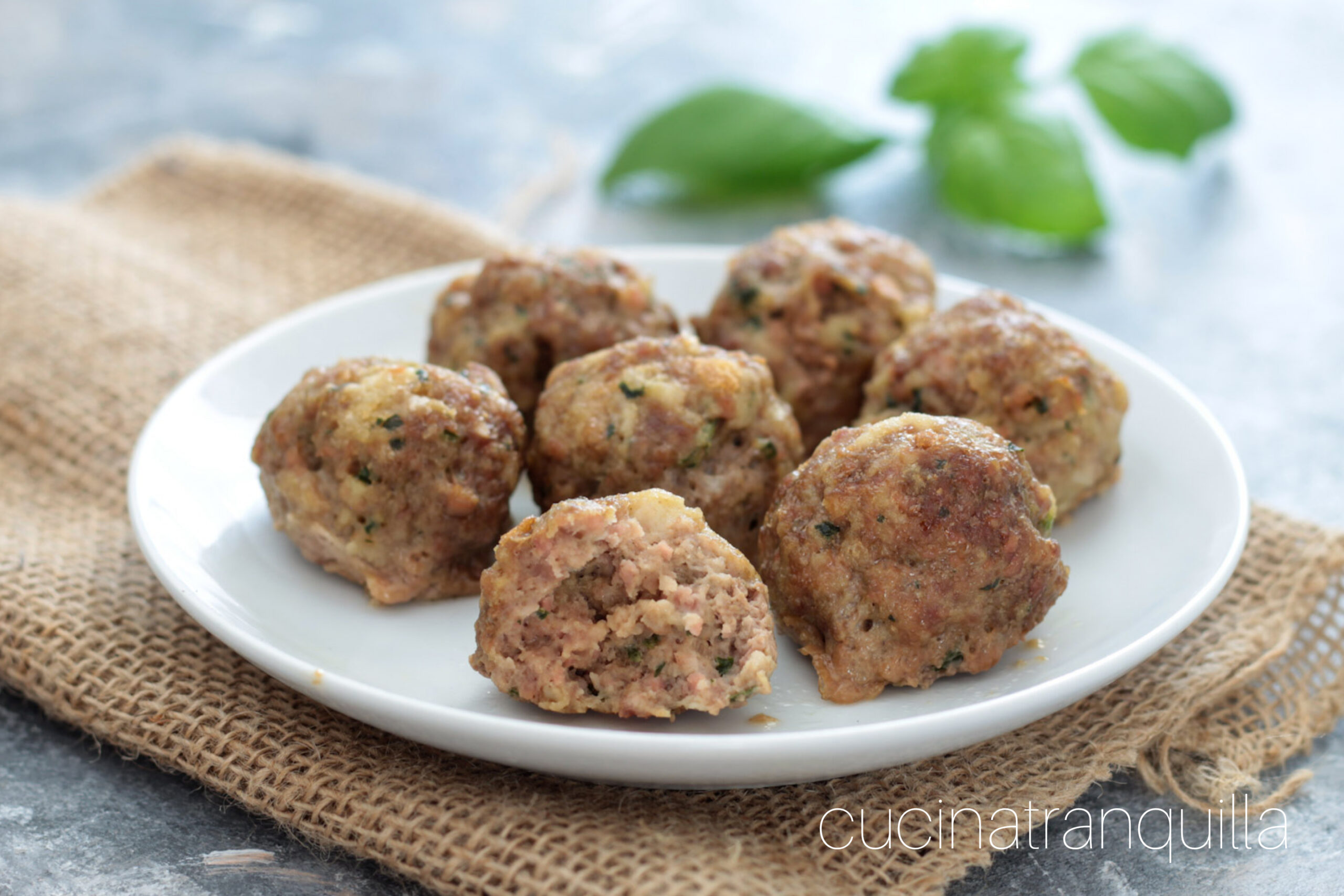 Polpette di carne con mortadella