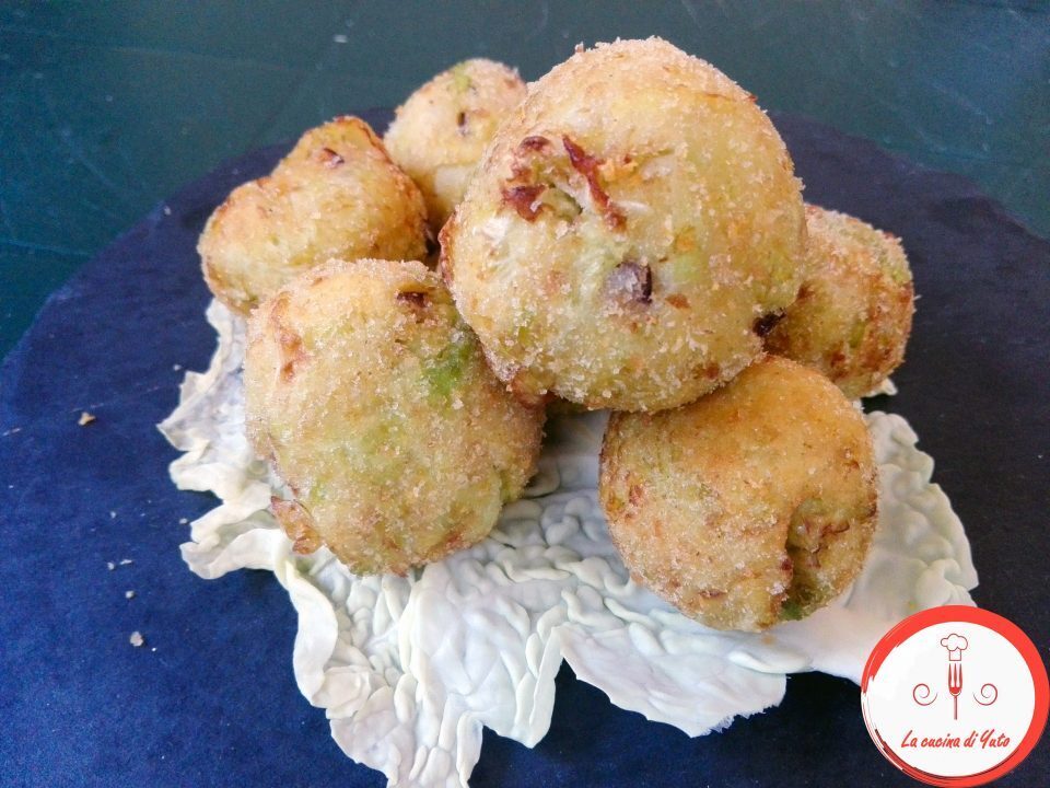 Polpette di cavolo verza e cipolla rossa