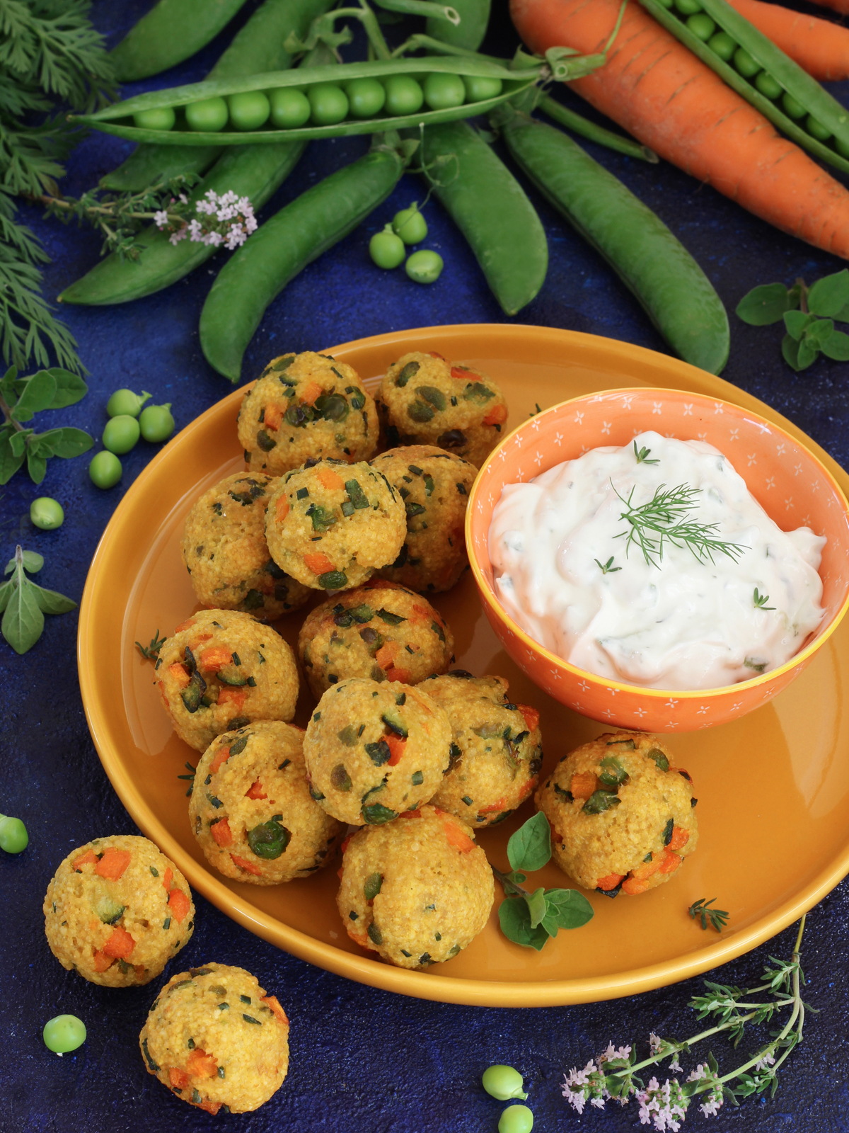 Polpette di cous cous, curcuma e verdurine