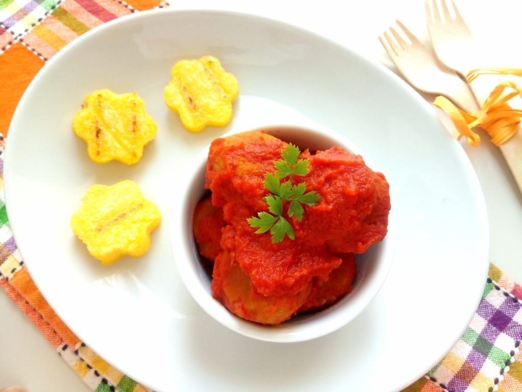 Polpette di fagioli al sugo