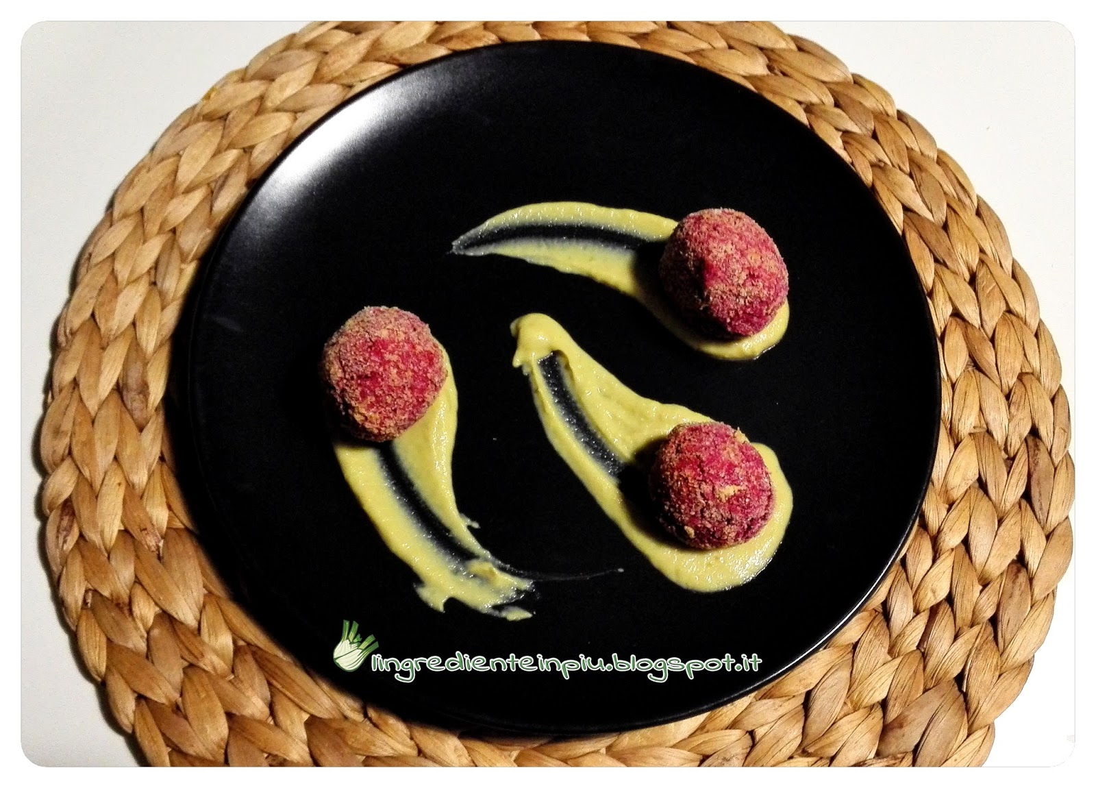 Polpette di fagioli rossi e barbabietola, su crema di broccoli alle arachidi