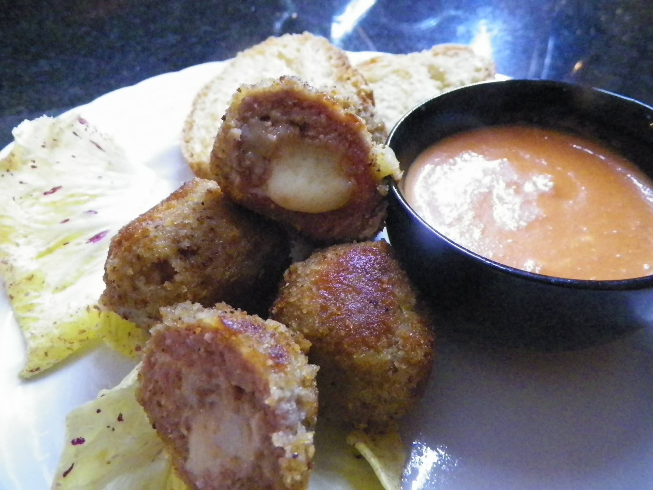 Polpette di manzo con cuore di formaggio