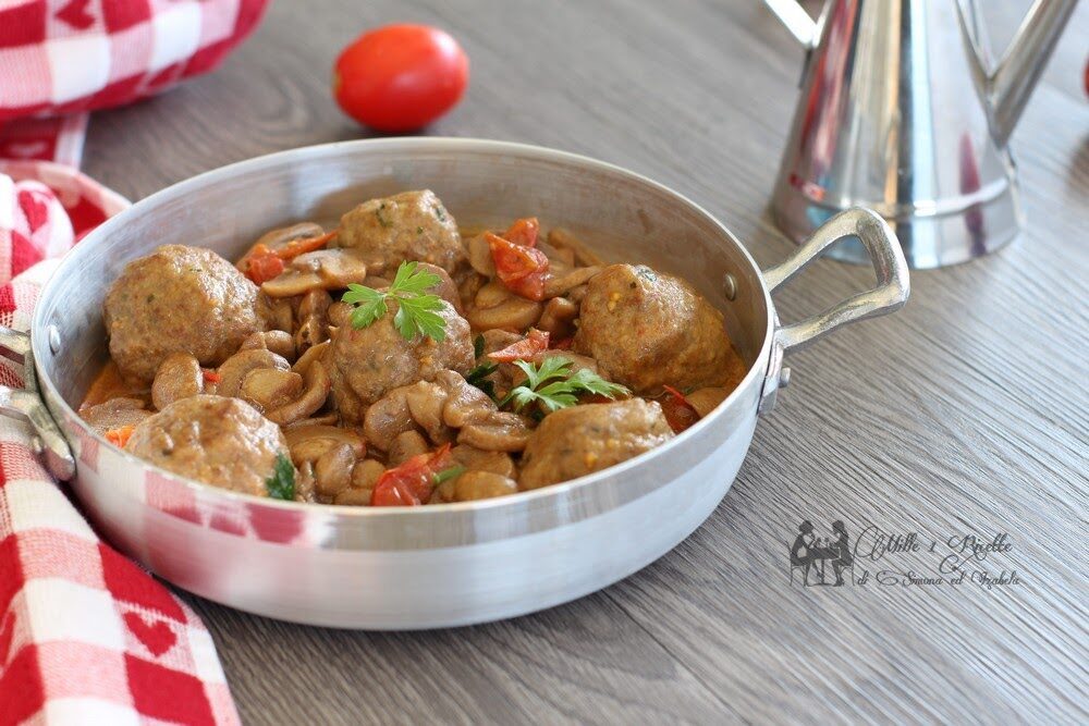 Polpette di manzo cremose con funghi