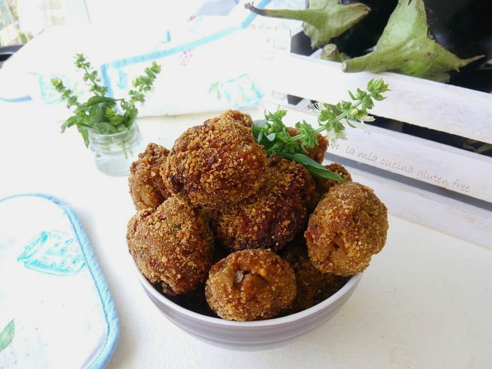 Polpette di melanzane e salsiccia