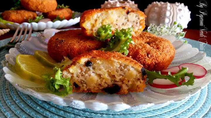 Polpette di merluzzo e patate con olive nere