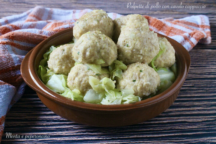 Polpette di pollo con cavolo cappuccio