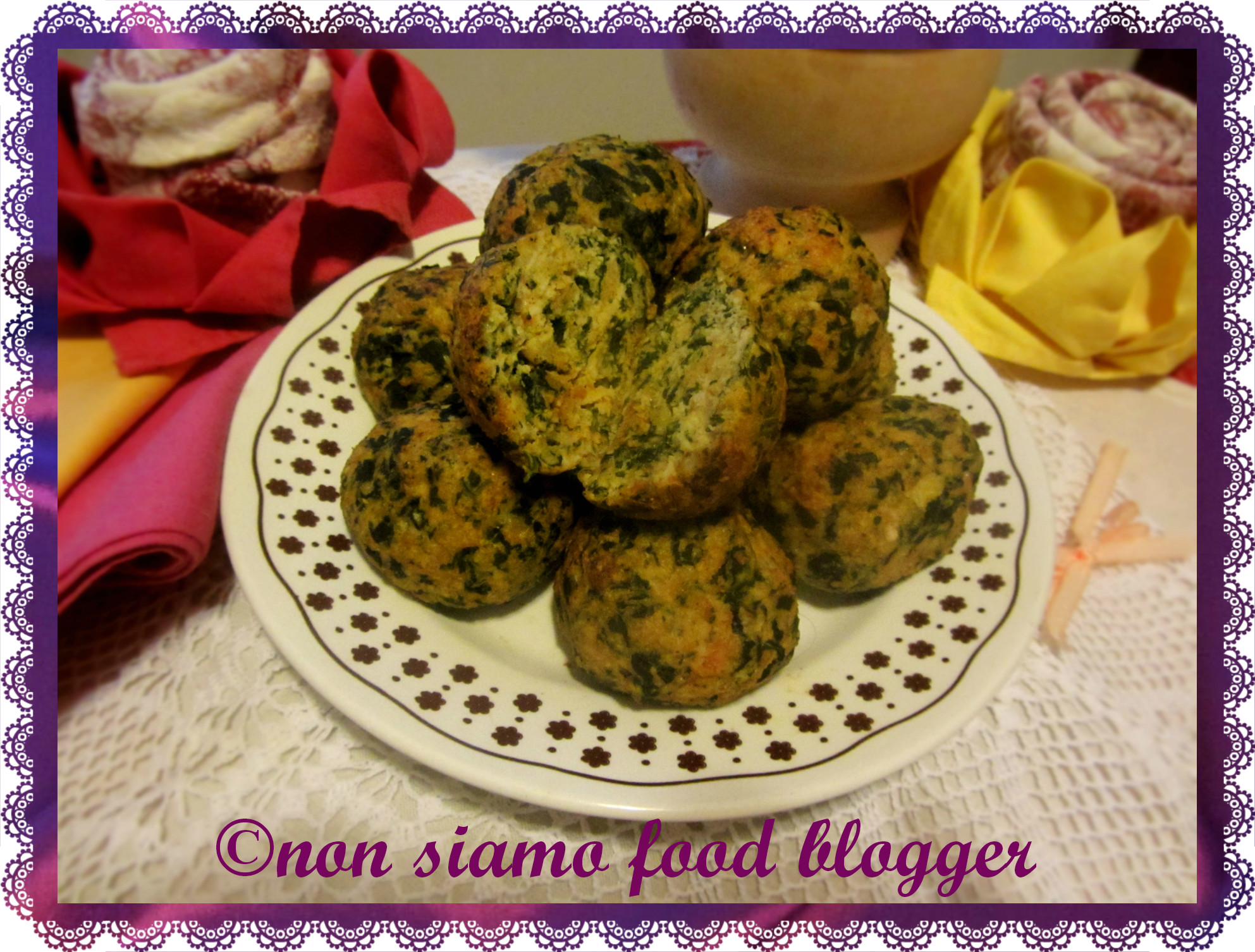 Polpette di pollo e spinaci al forno, ricetta senza uova