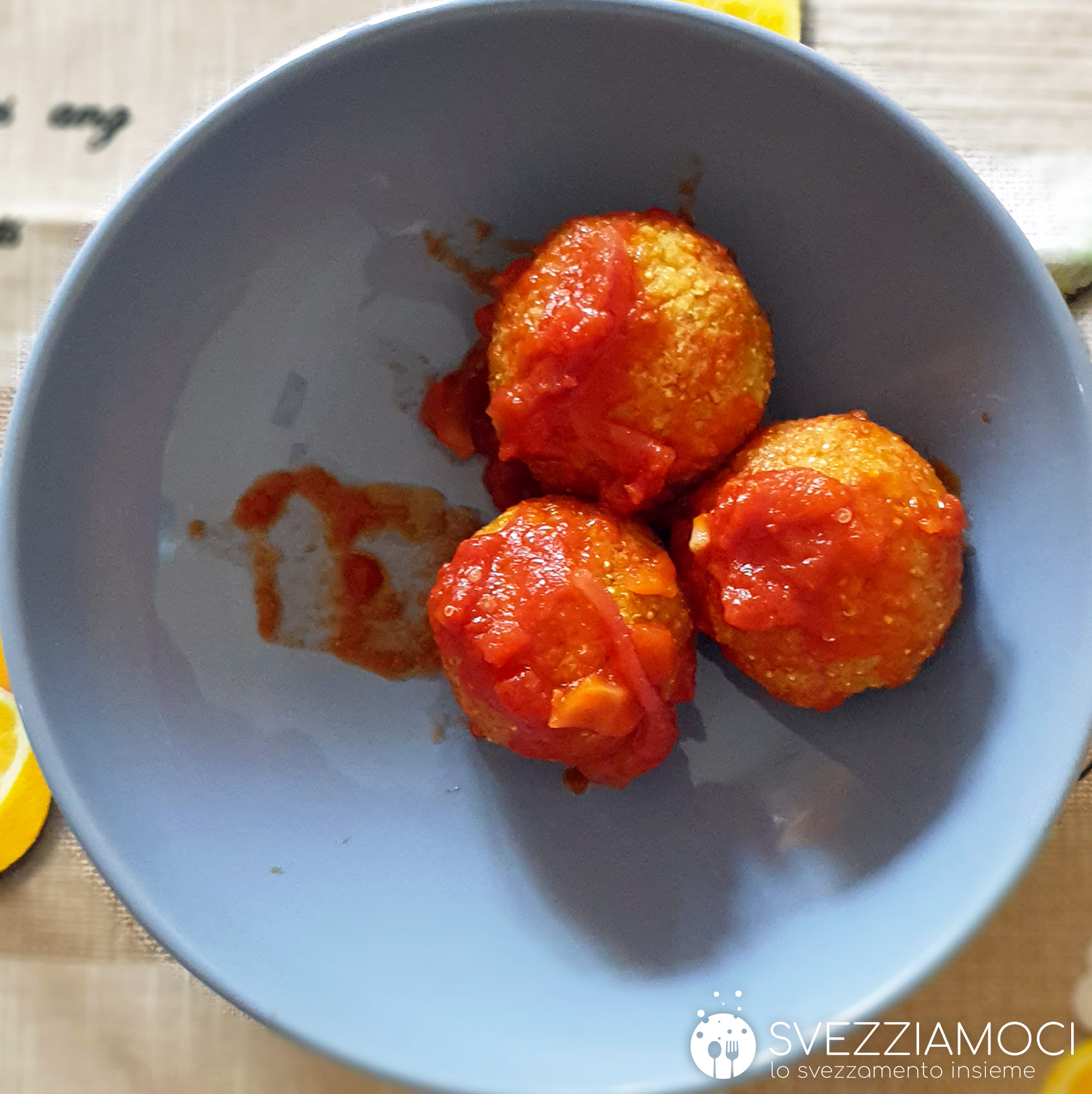 Polpette di quinoa e fagioli al sugo