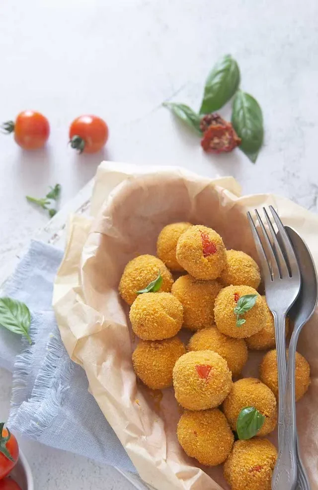 Polpette di ricotta ai tre pomodori