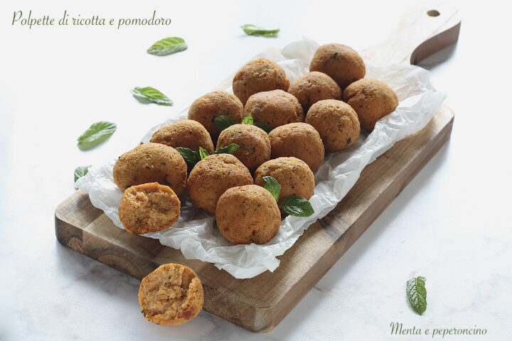 Polpette di ricotta e pomodoro