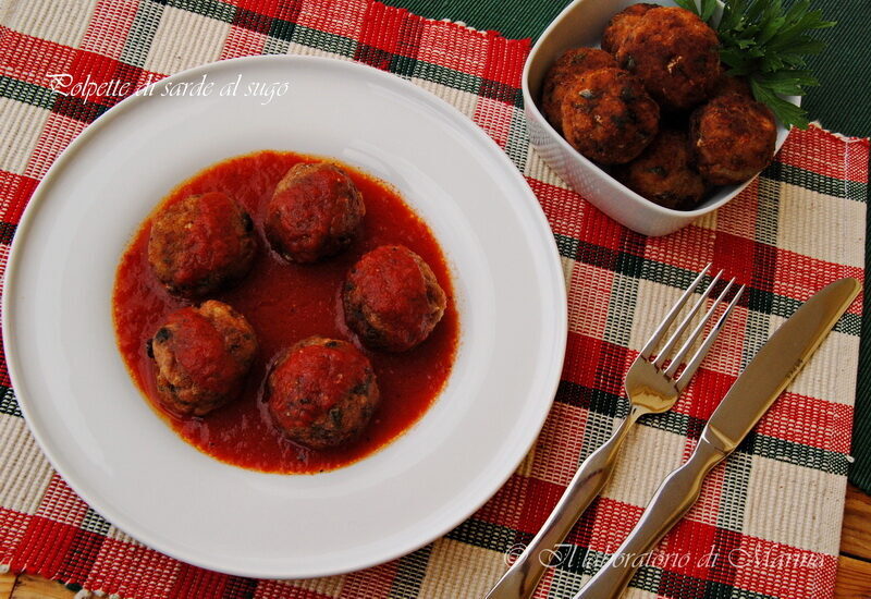 Polpette di sarde al sugo di pomodoro