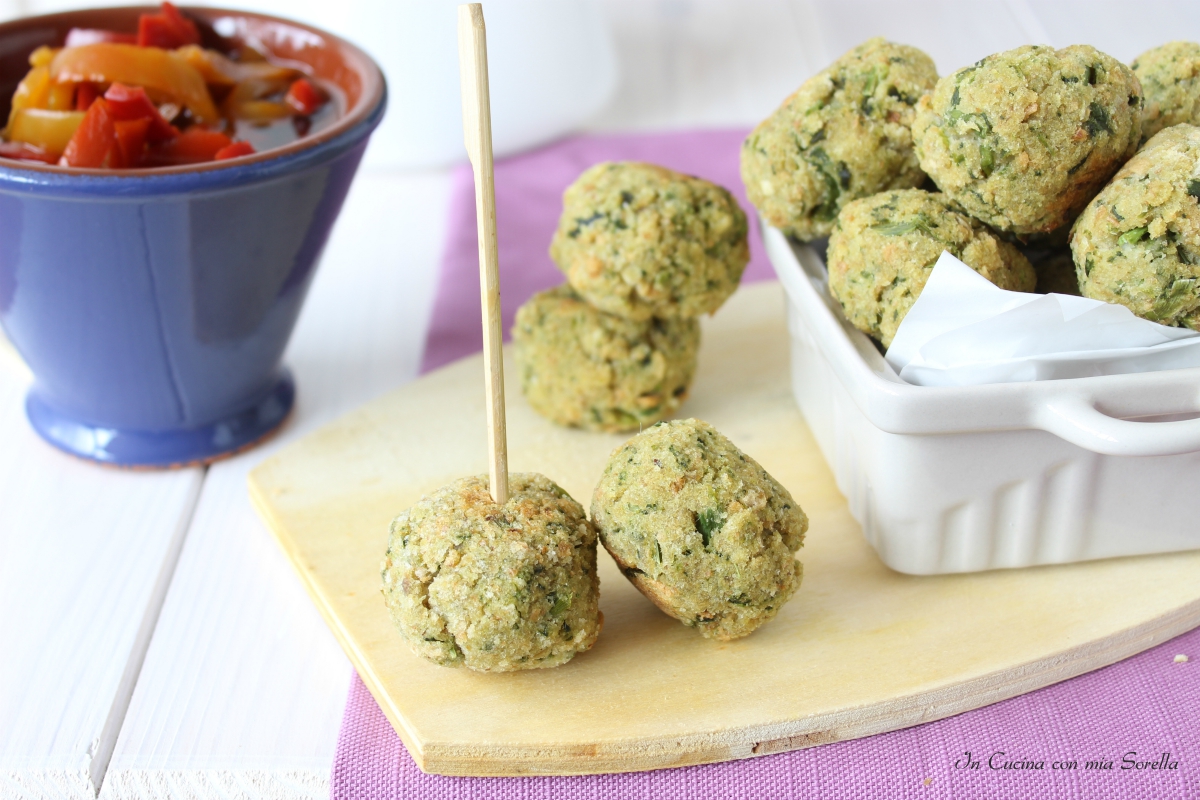 Polpette di sgombro e asparagi al forno