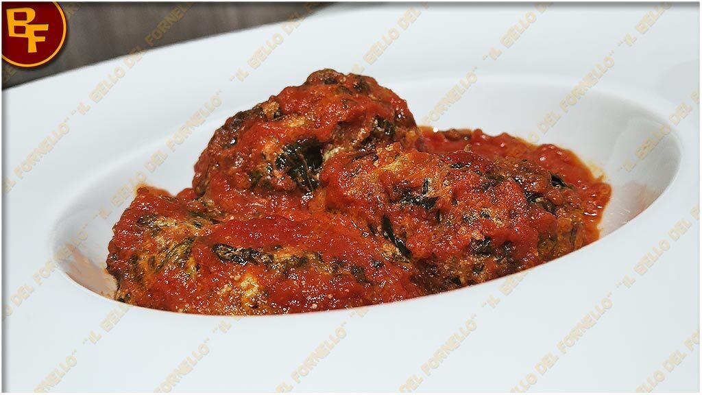 Polpette di spinaci e ricotta al pomodoro