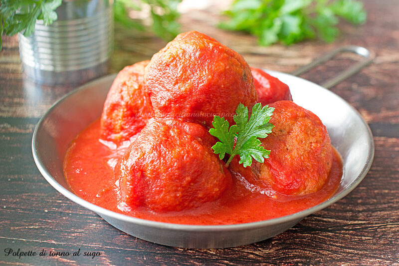 Polpette di tonno al sugo