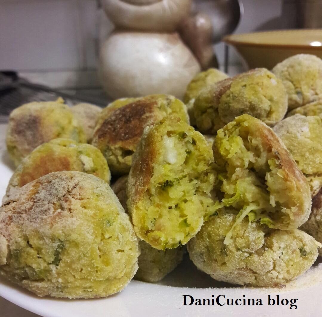Polpette di zucchine con formaggio al forno