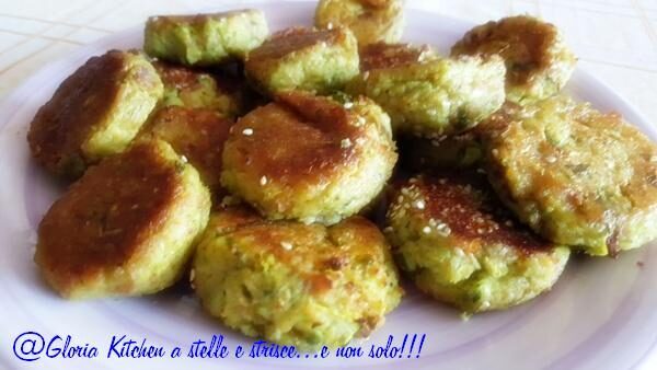 Polpette di zucchine e fiori con spezie di gloria kitchenusa