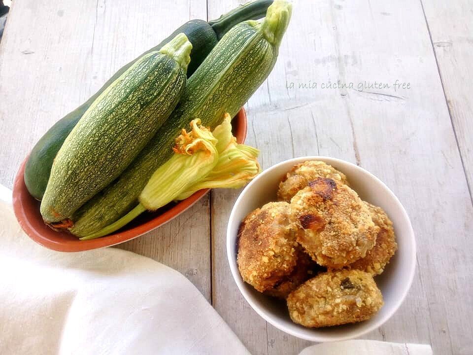 Polpette di zucchine e speck al forno