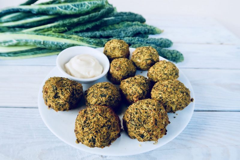 Polpette proteiche al cavolo nero – 2 ingredienti