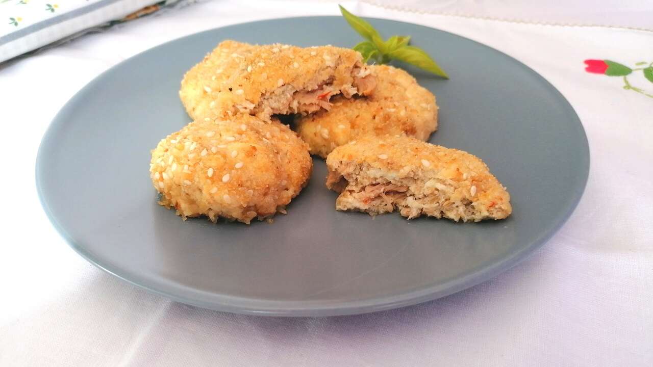 Polpette ricotta e tonno senza uova, 4 ingredienti