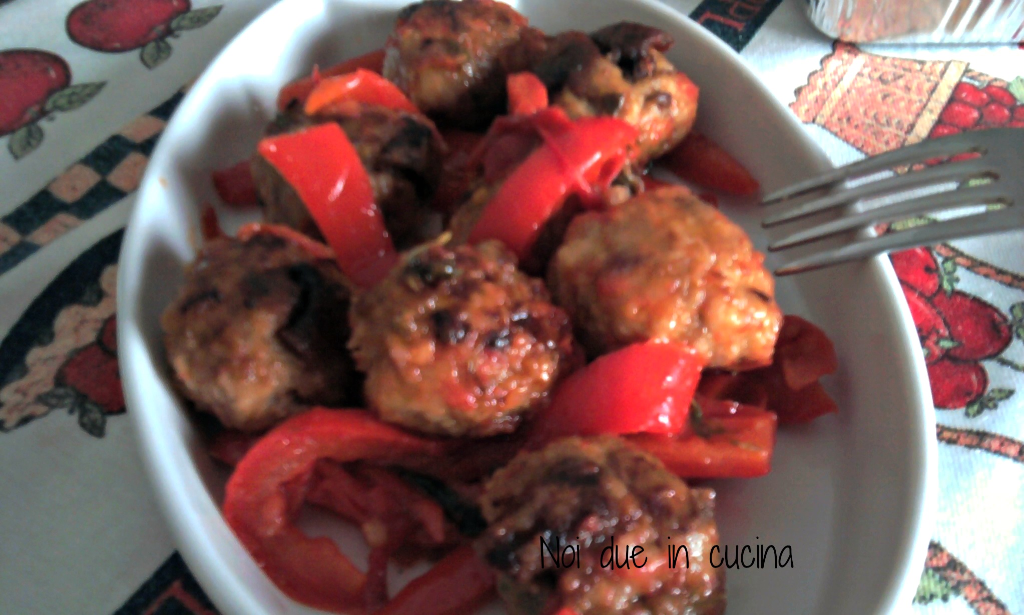 Polpettine di carne e funghi con peperoni