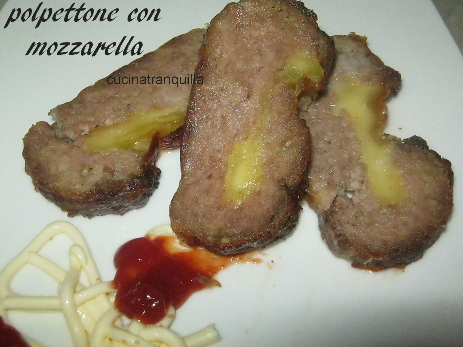 Polpettone con mozzarella