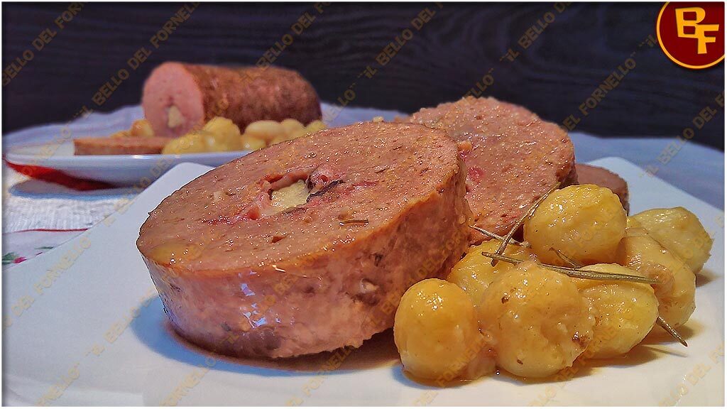 Polpettone di carne con patate al forno
