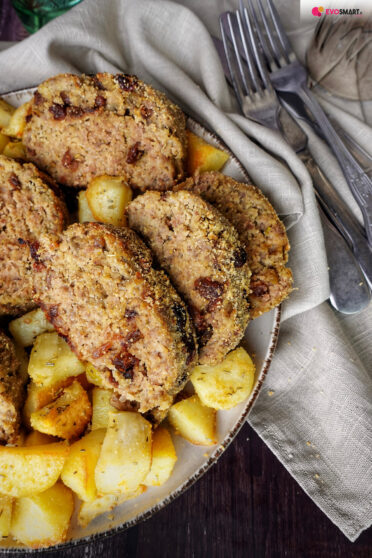 Polpettone di carne e uva passa fatto in casa