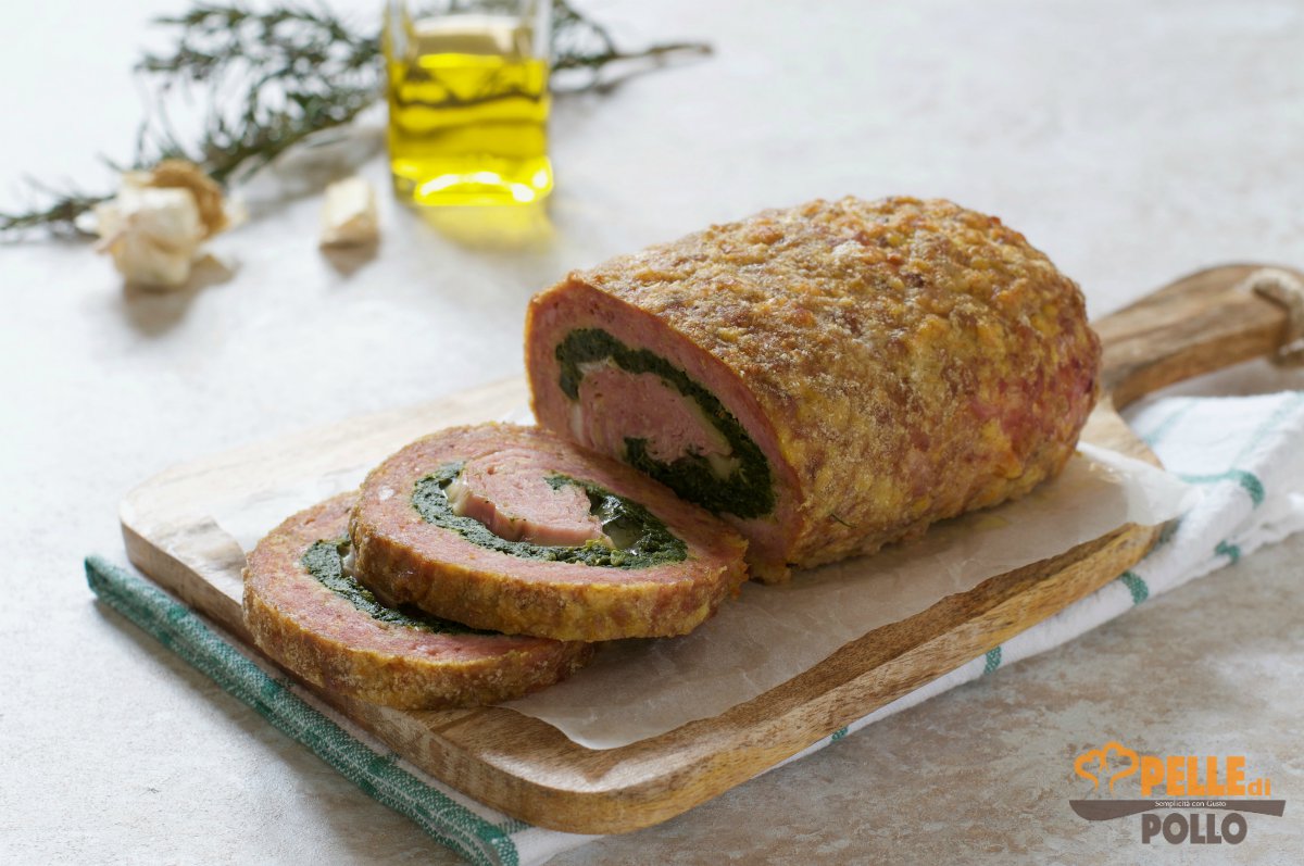 Polpettone ripieno agli spinaci con prosciutto e formaggio