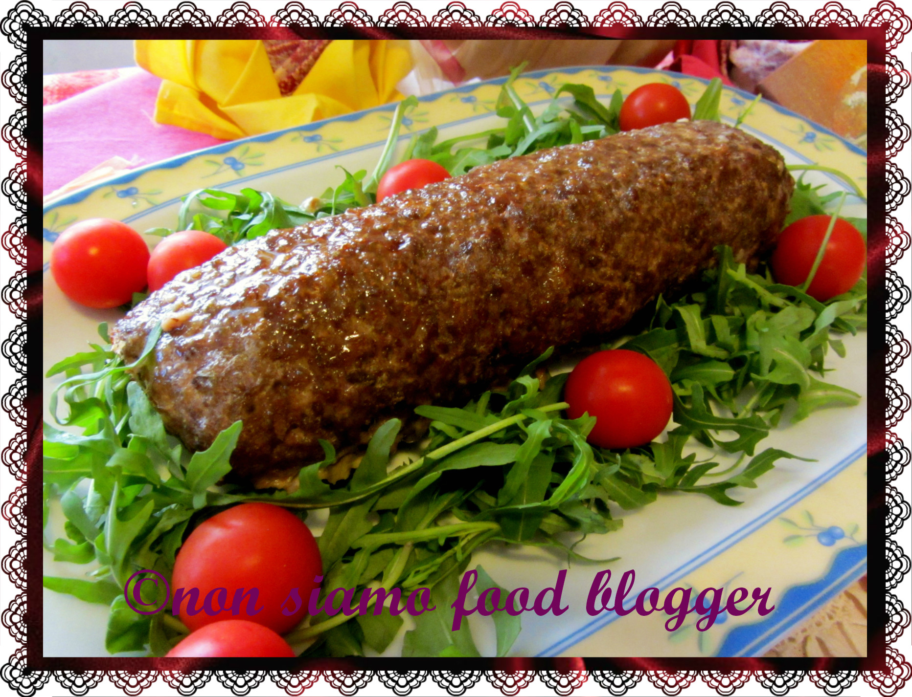 Polpettone ripieno con prosciutto cotto e formaggio