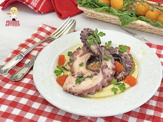 Polpo alla griglia con hummus