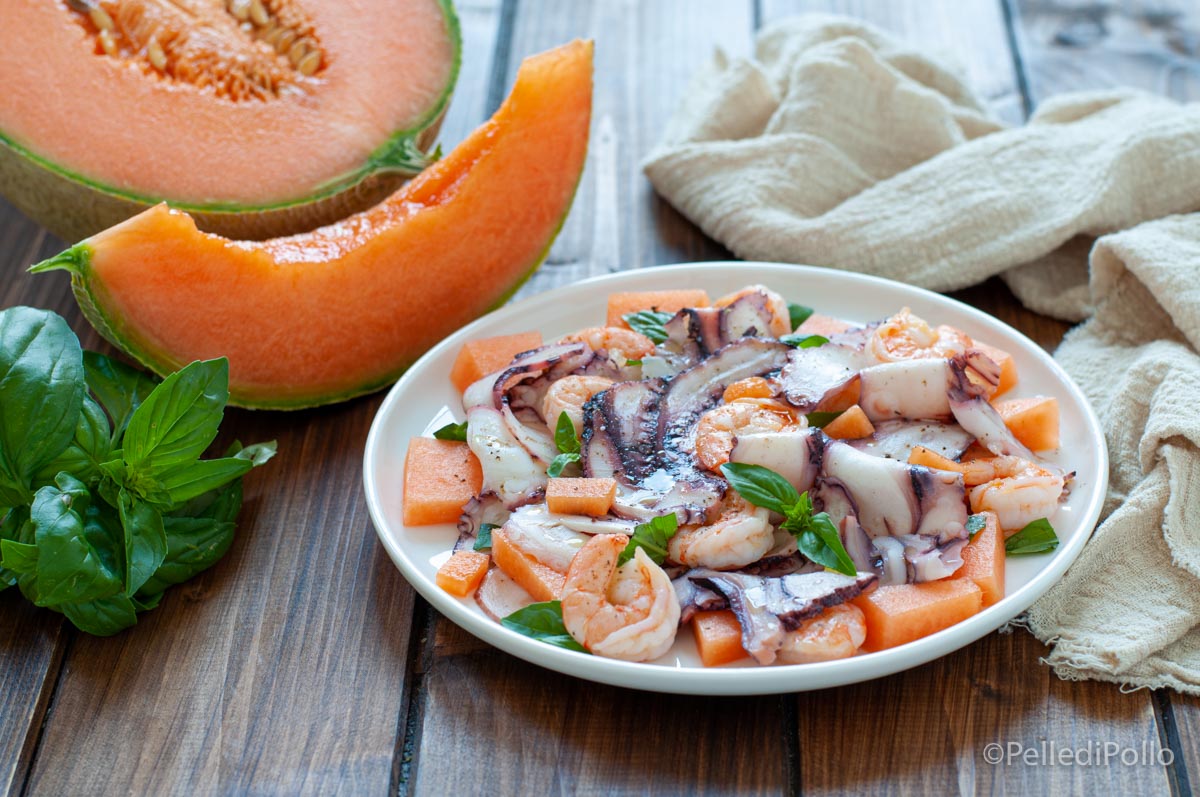 Polpo con melone, gamberetti e basilico