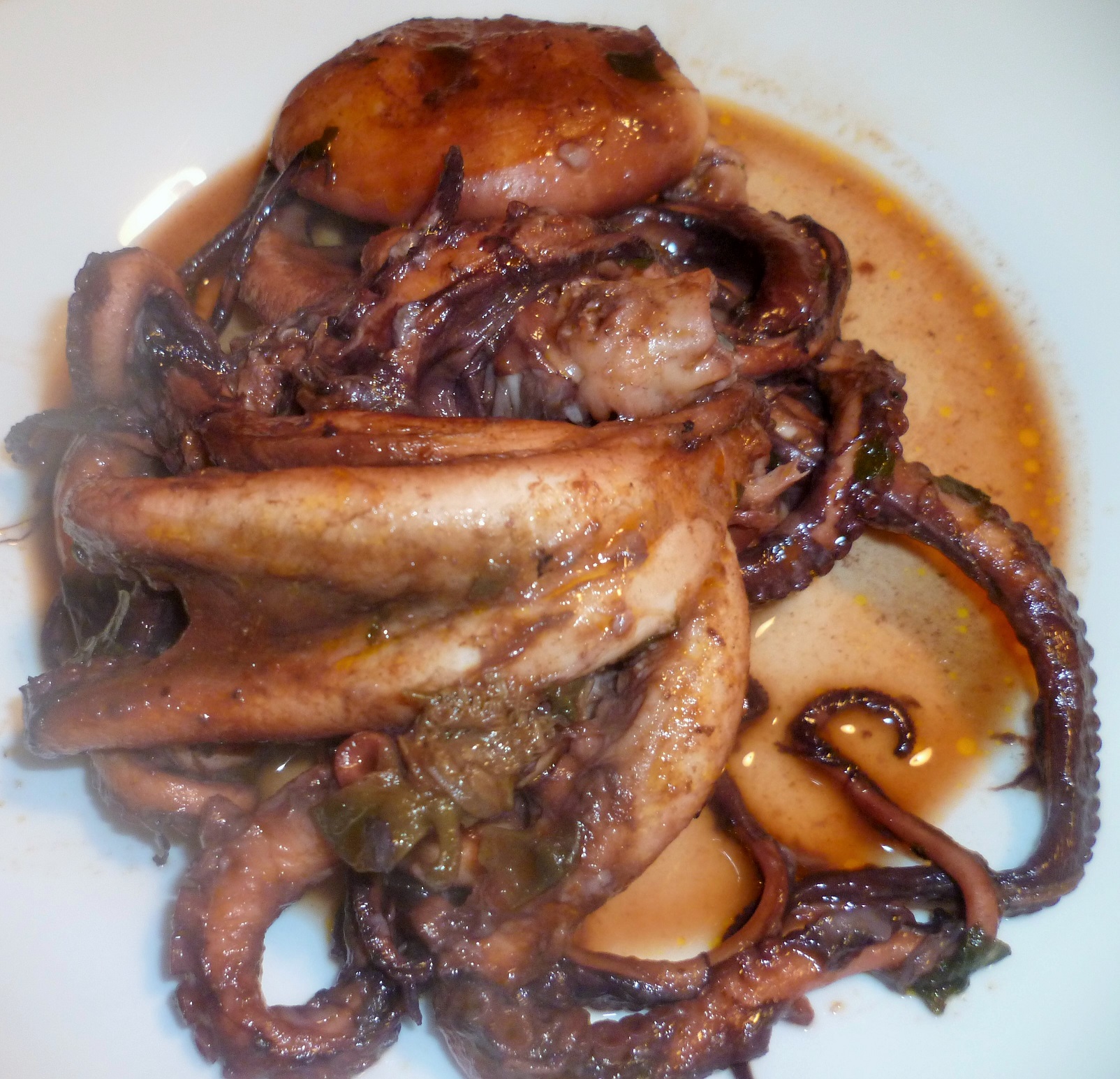 Polpo e moscardini al nero d’avola
