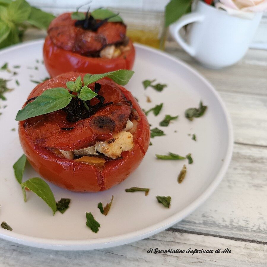 Pomodori al forno con verdure e cacioricotta
