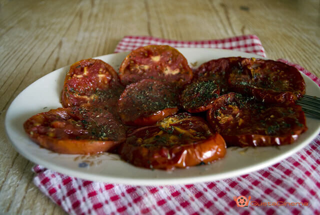 Pomodori al forno ricetta facile e veloce
