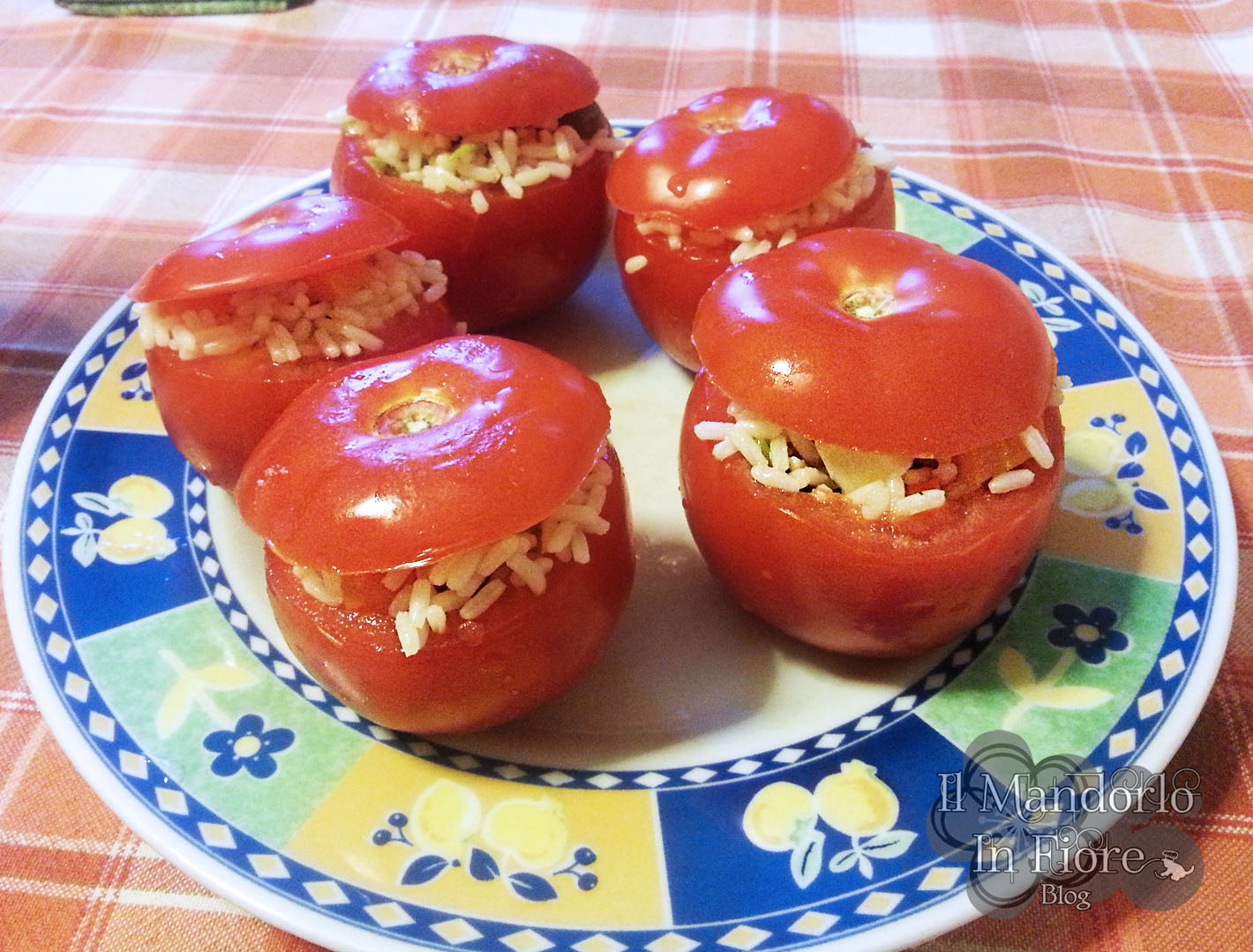 Pomodori ripieni di insalata di riso