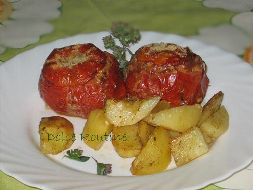 Pomodori ripieni di riso con patate vegan