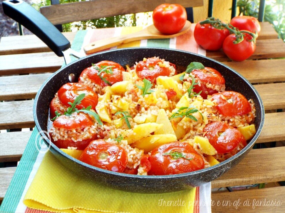 Pomodori ripieni di riso e tonno..cotti in padella
